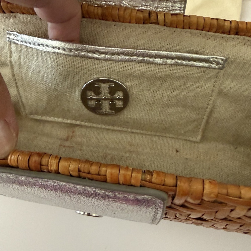 RARE Tory Burch Woven Straw Wicker Clutch Bag Metallic Strap T Logo Dustbag - Picture 5 of 8